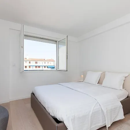 Modern 2 Bedrooms In The Centre * 칸느